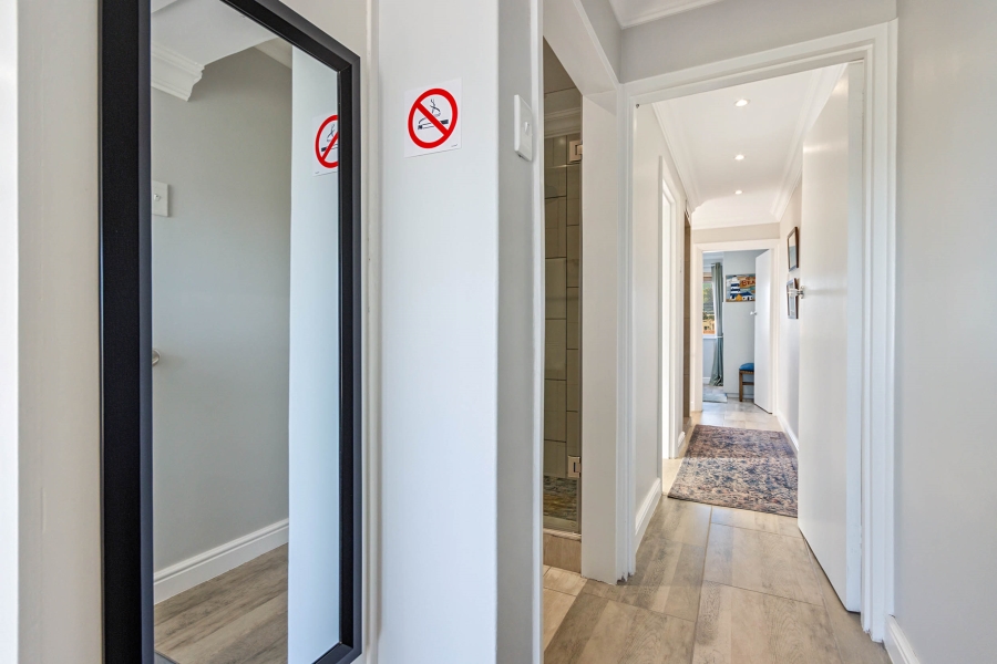 4 Bedroom Property for Sale in Gordons Bay Village Western Cape